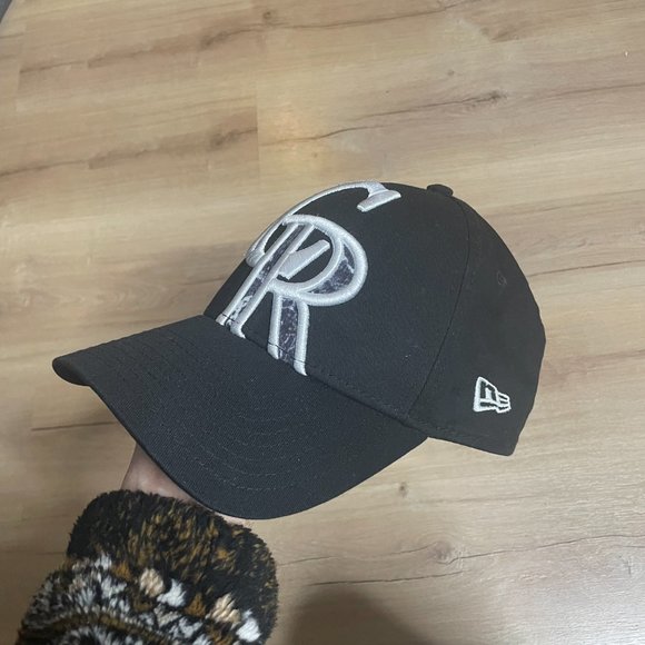 Colorado Rockies Adjustable Black Hat. Excellent Used Condition. - Picture 5 of 9